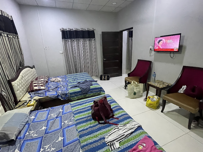 Sukkur Gymkhana Rooms and Restaurant - boys hostel in Sukkur, Sindh