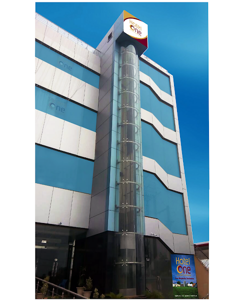 Hotel One DG Khan - boys hostel in Dera Ghazi Khan, Punjab