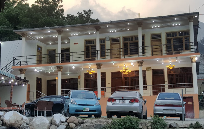 The Mount Hotel Naran. - boys hostel in Naran, Punjab