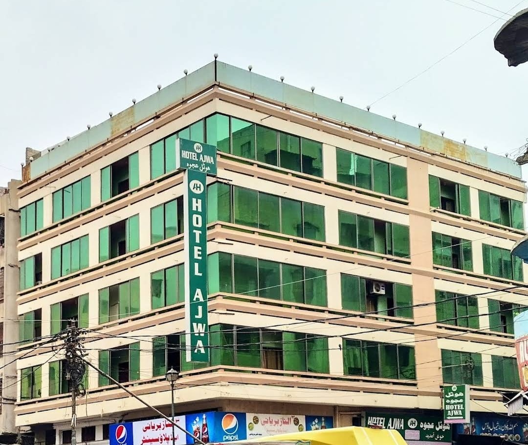 Hotel Ajwa Saddar Karachi - coed hostel in Karachi, Sindh