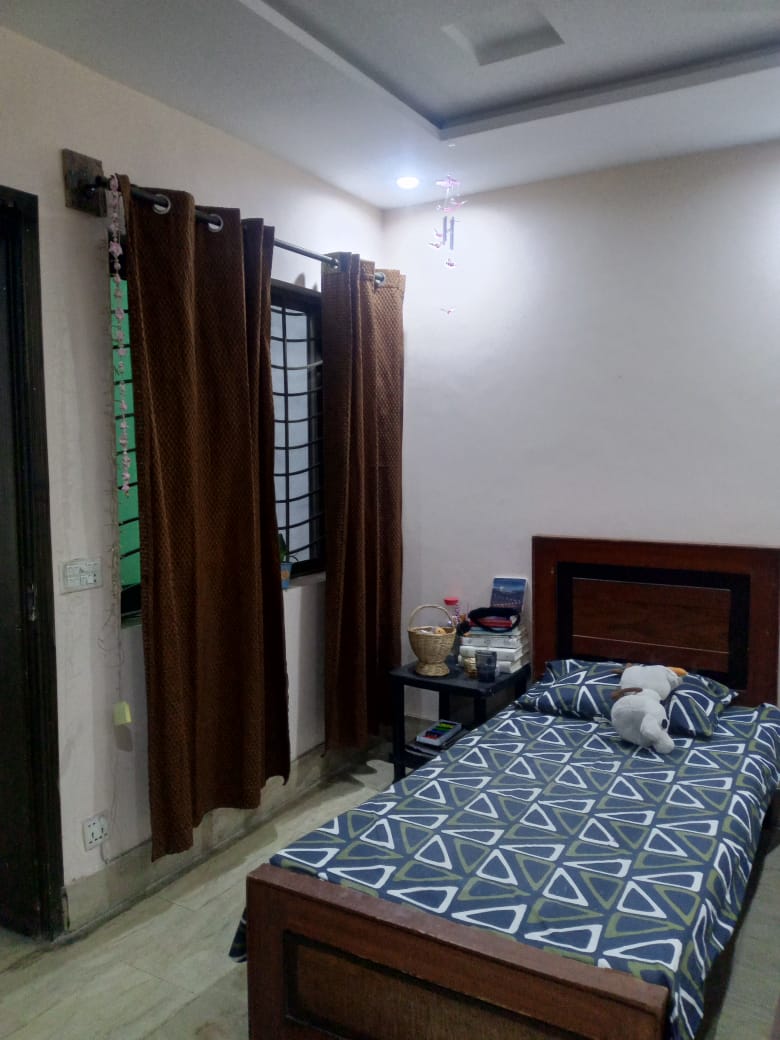 Al Muminah Girls Hostel Gulberg Lahore