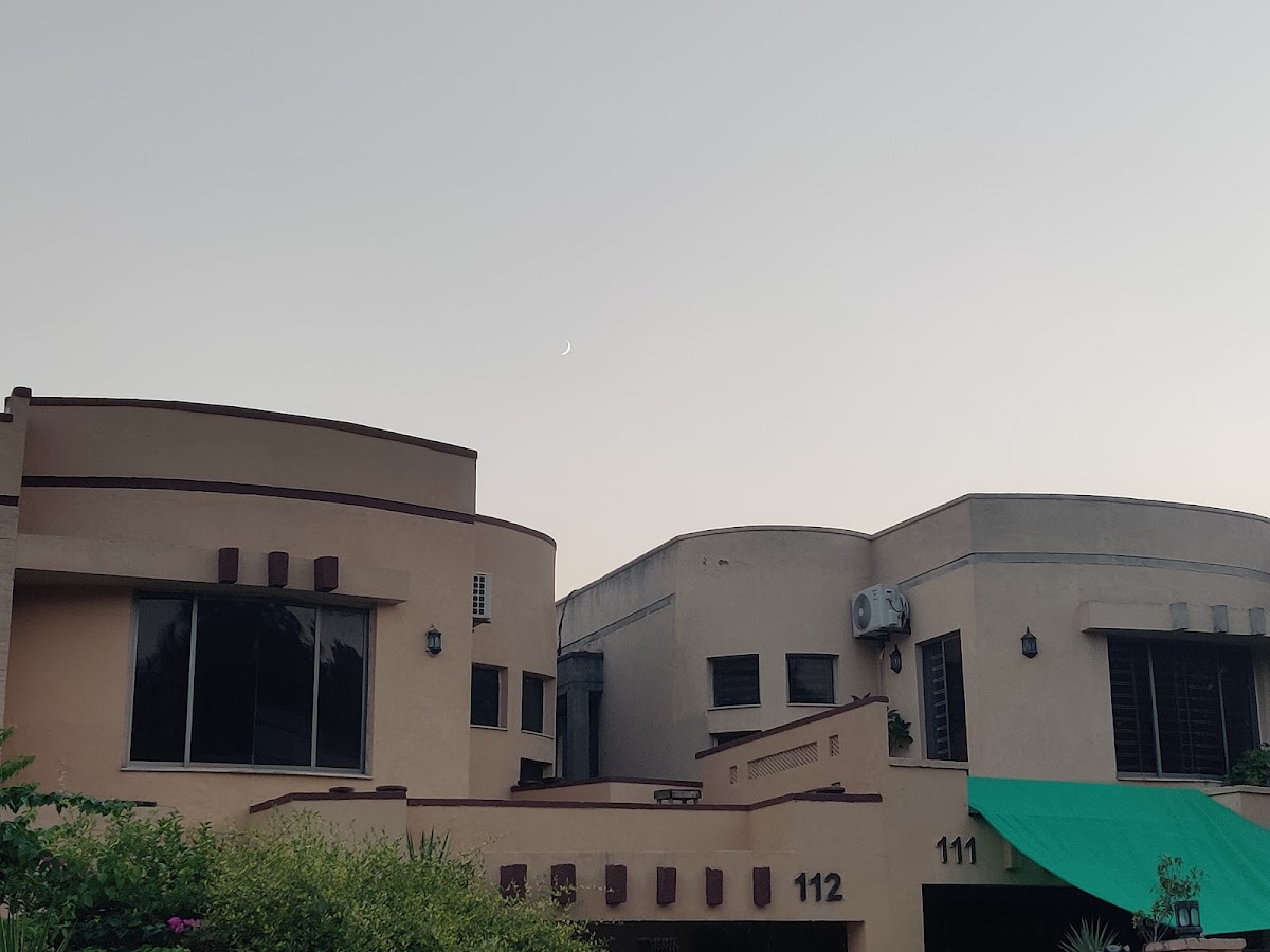 Safari Club 1 - coed hostel in Islamabad, Capital Territory