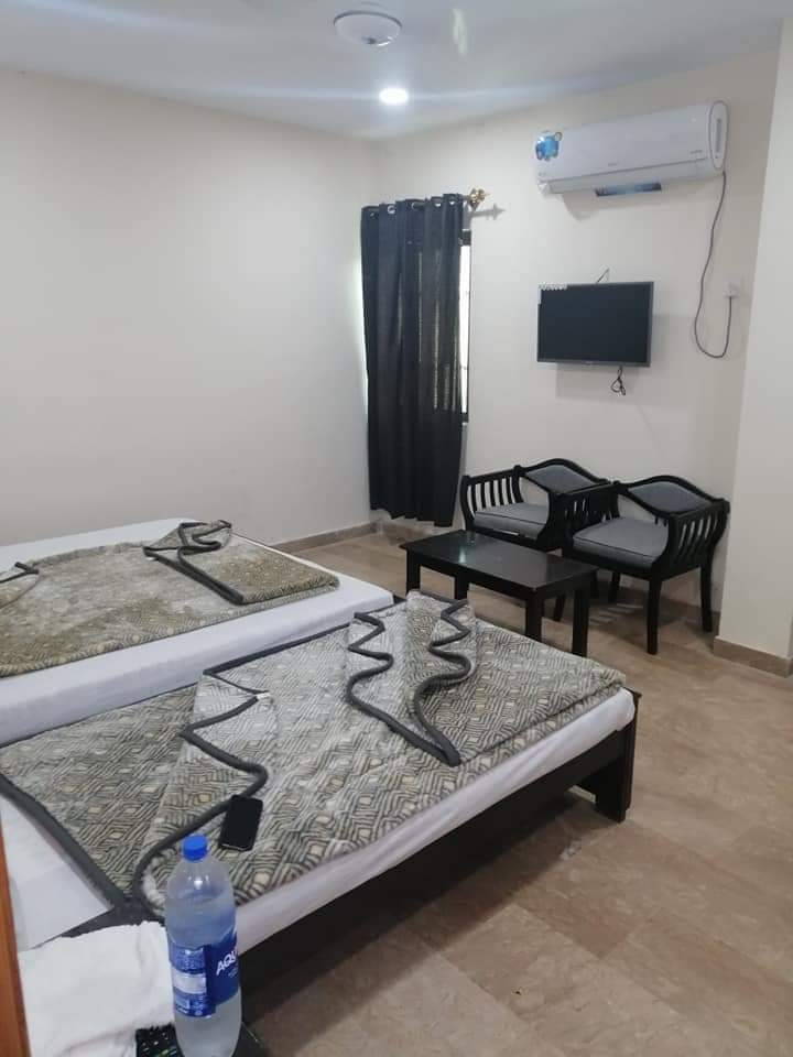 Murree rent a car — photo 9