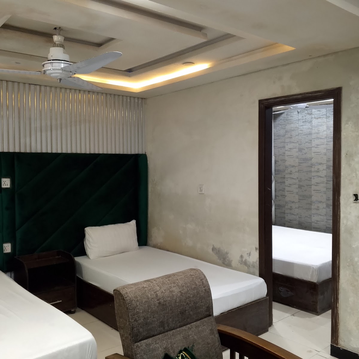 HOTEL 11 — photo 10