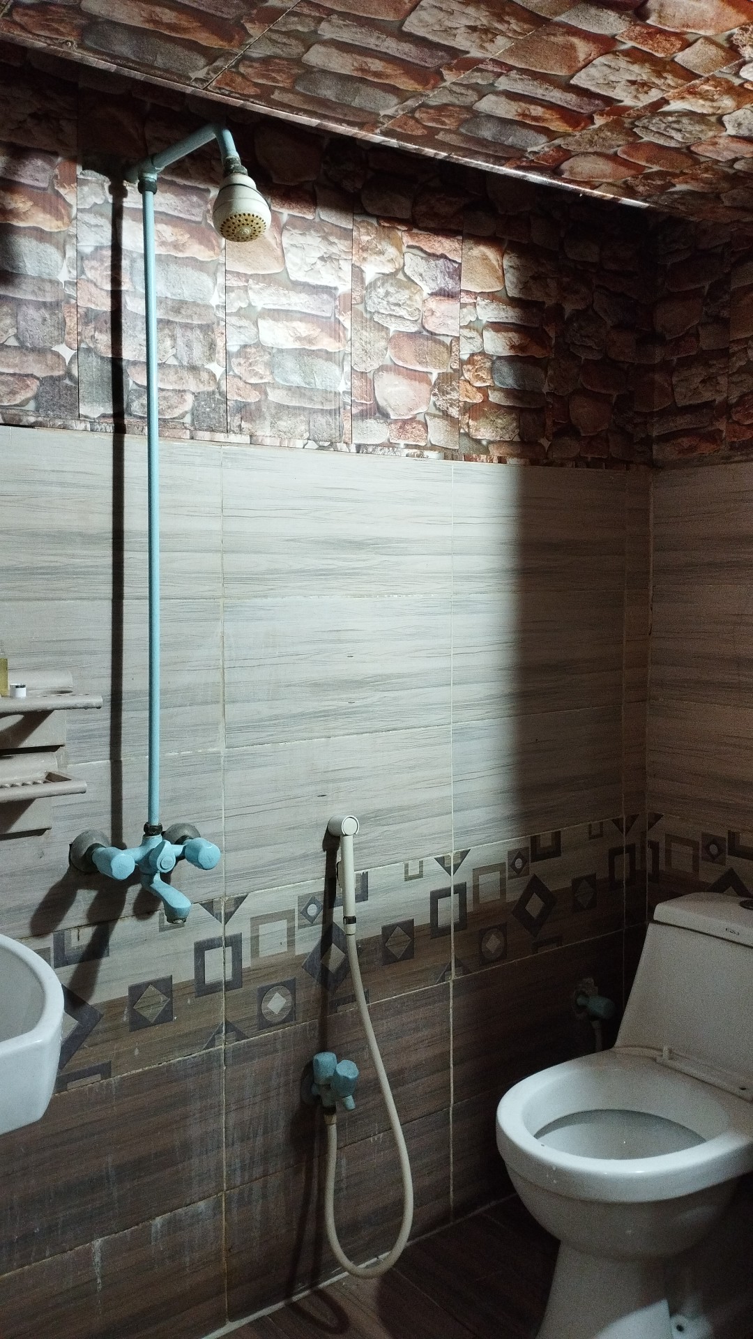 Hotel Four Season Inn — photo 10