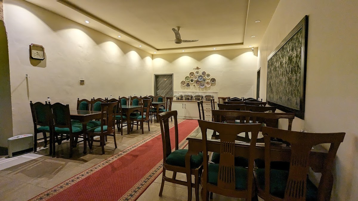 Shelton's Accommodator Peshawar — photo 8