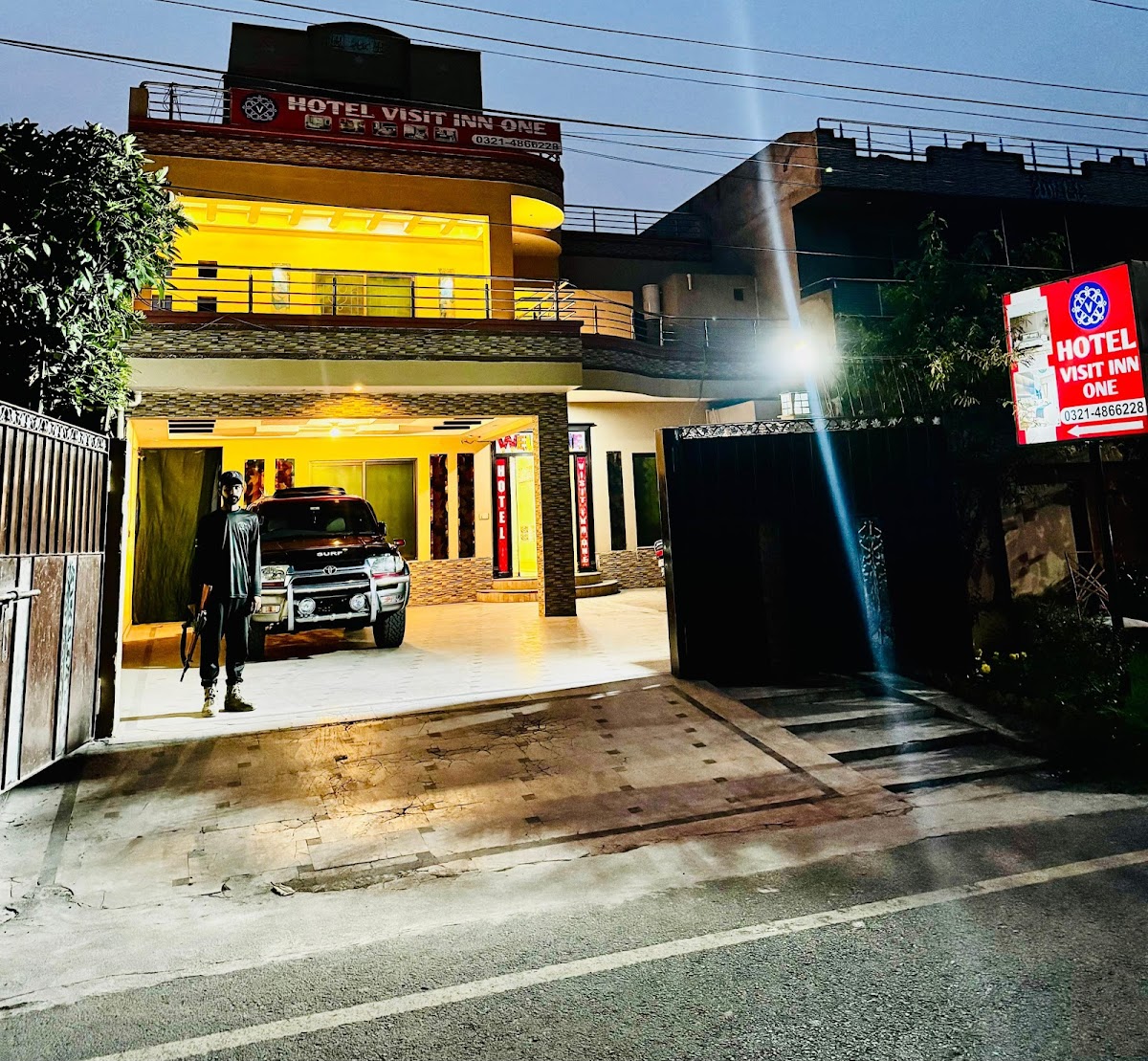 Hotel Visit Inn One - coed hostel in Lahore, Punjab