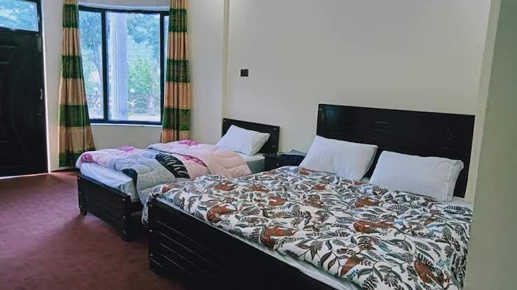 Chaman Hotel Kalam