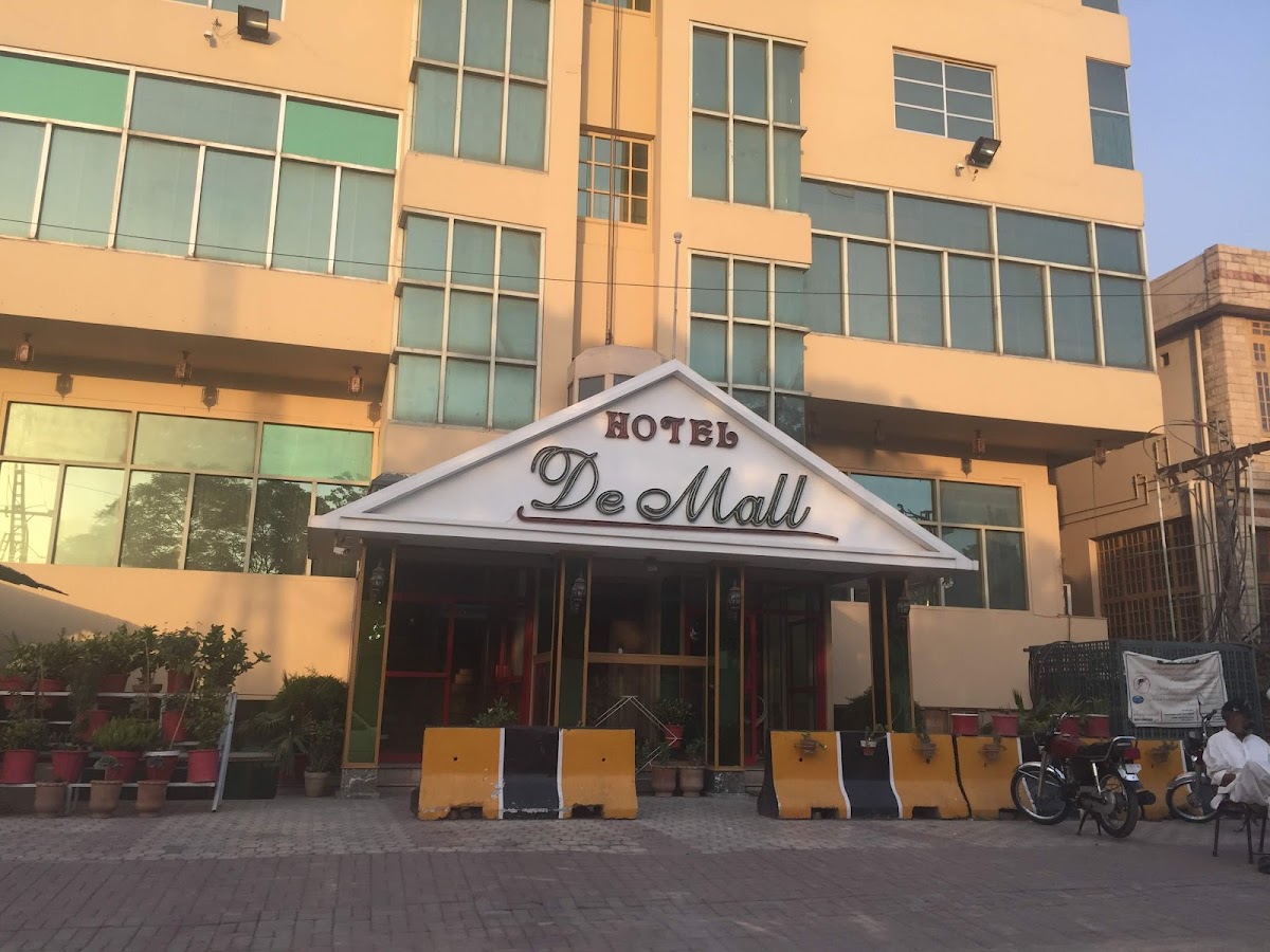 De Mall Hotel