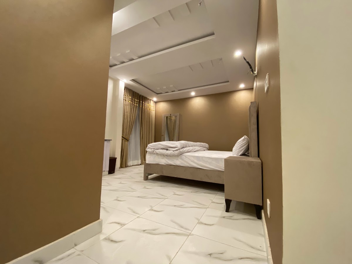 Bahria Luxus Suites — photo 10