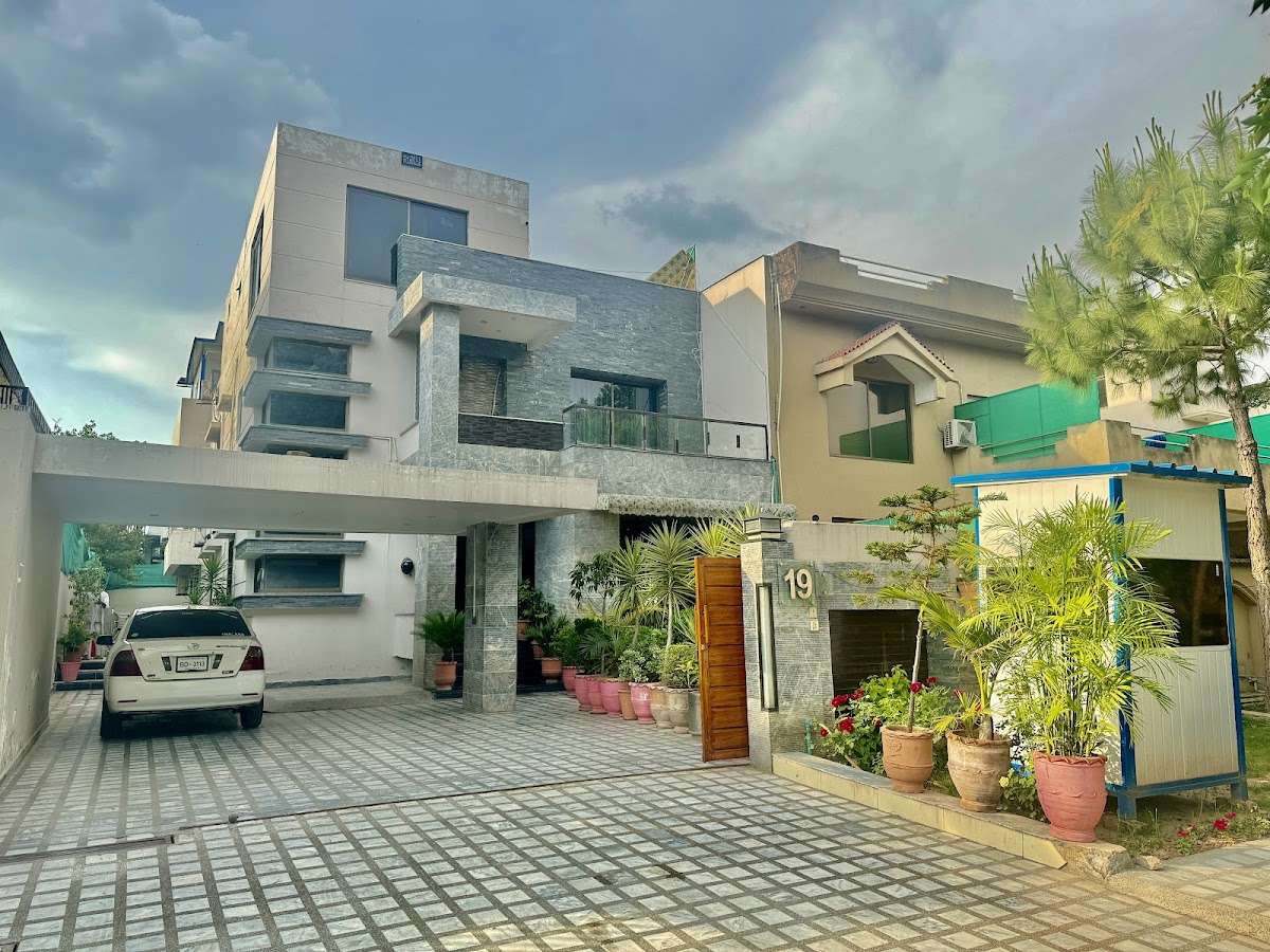 Millat Guest House F10/4