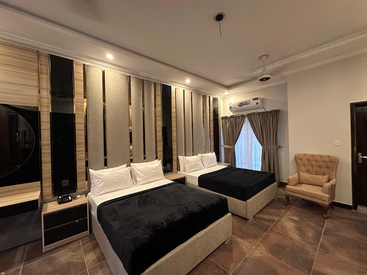 Hyatt Residency — photo 7