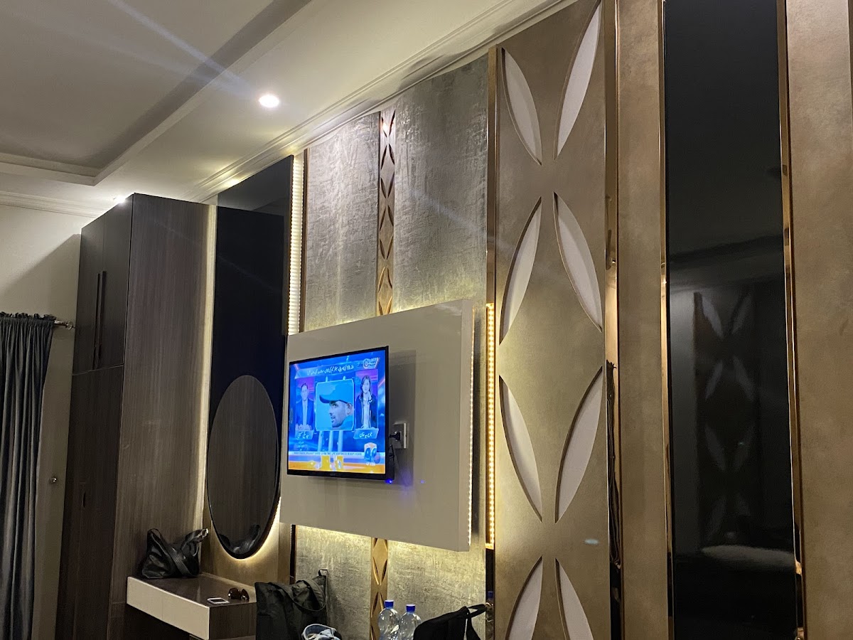 Hyatt Residency — photo 6