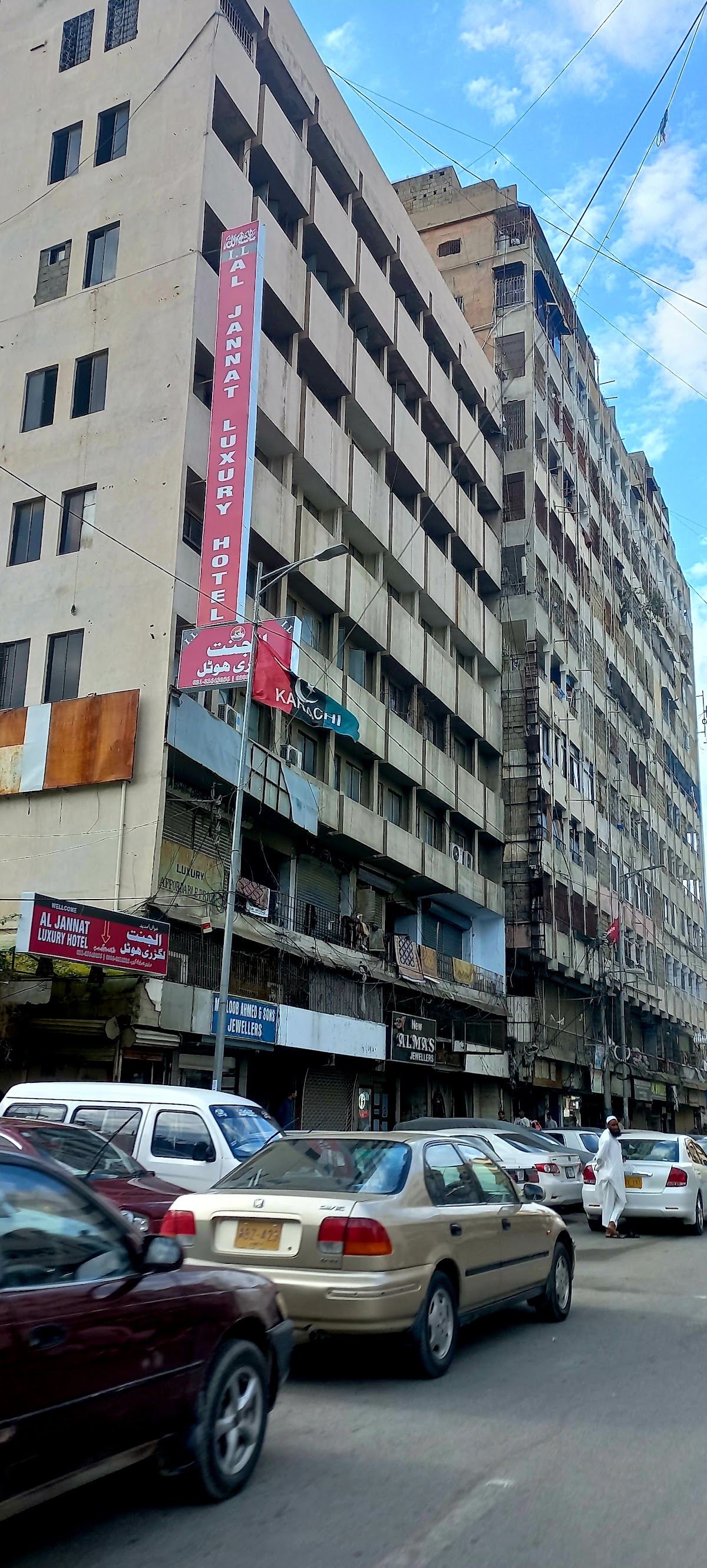 Luxury Al Jannat Hotel