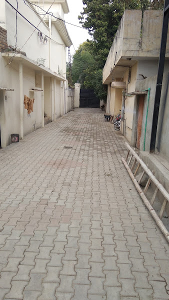 University Town Girls Hostel (یونیورسٹی ٹاون گرلز ہاسٹل)