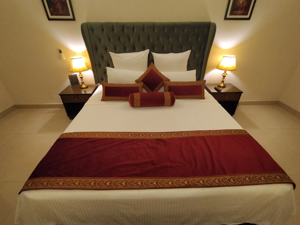 Hotel Gulberg Grand — photo 9