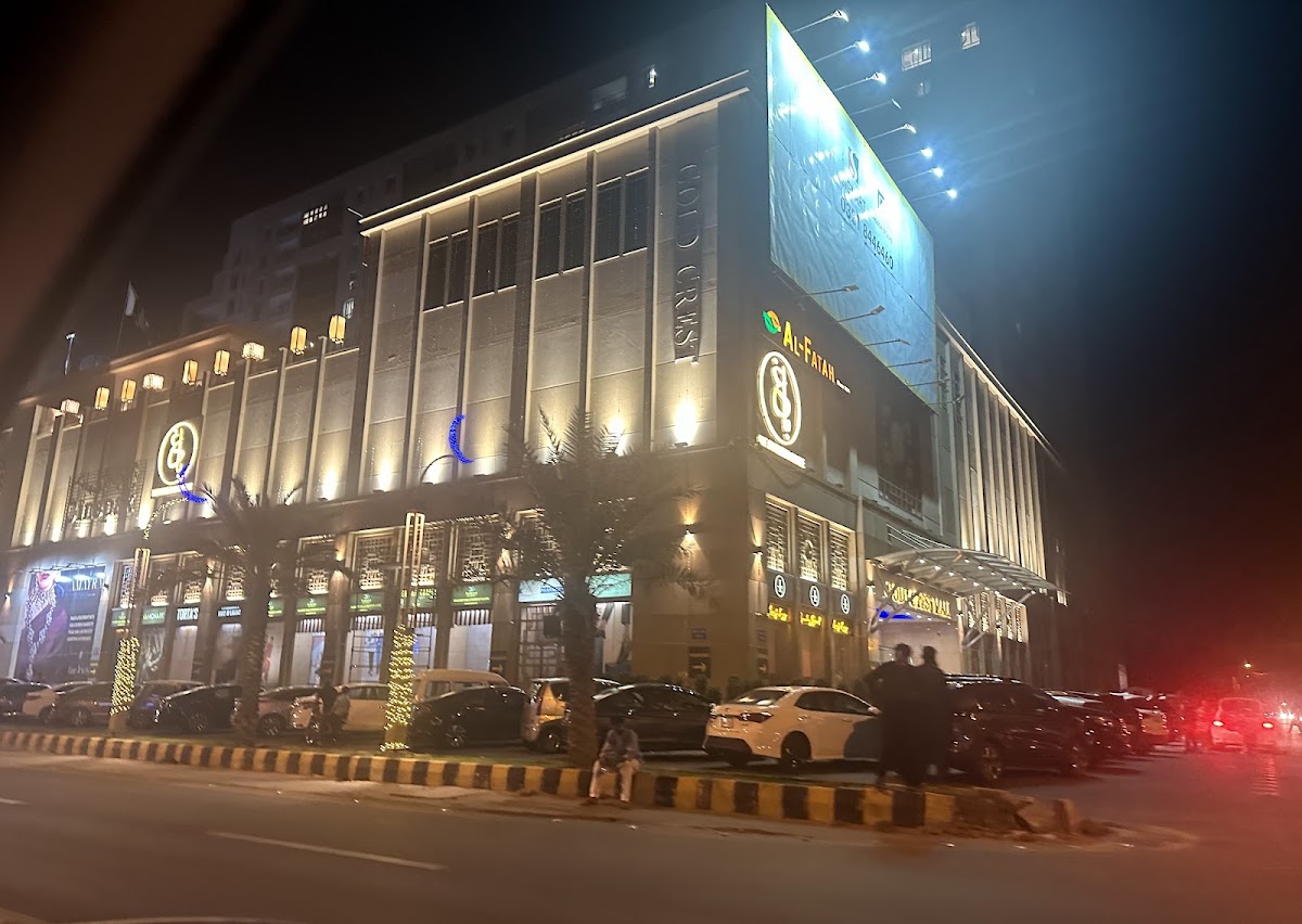 Royal Guest House & Furnished Apartments Lahore - coed hostel in Lahore, Punjab
