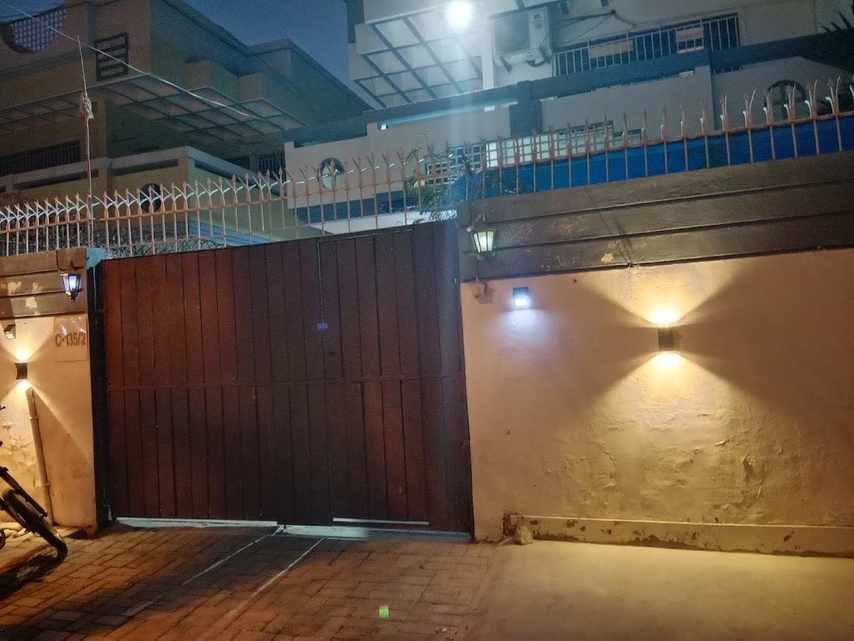 Seaview Lodge Guest House - coed hostel in Karachi, Sindh