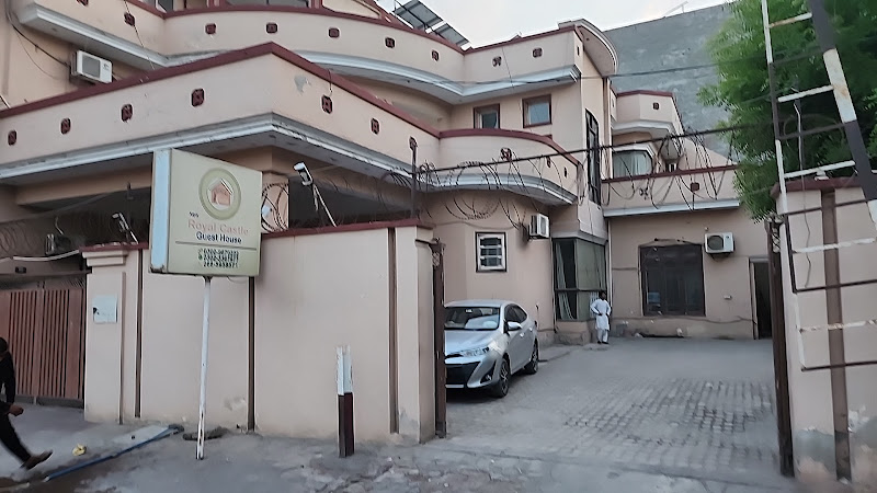 Ever Green Guest House - boys hostel in Rahim Yar Khan, Punjab