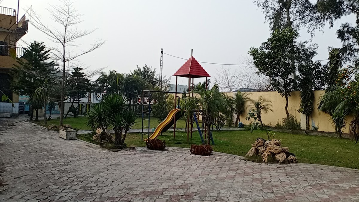 Malik Brothers farm house — photo 8