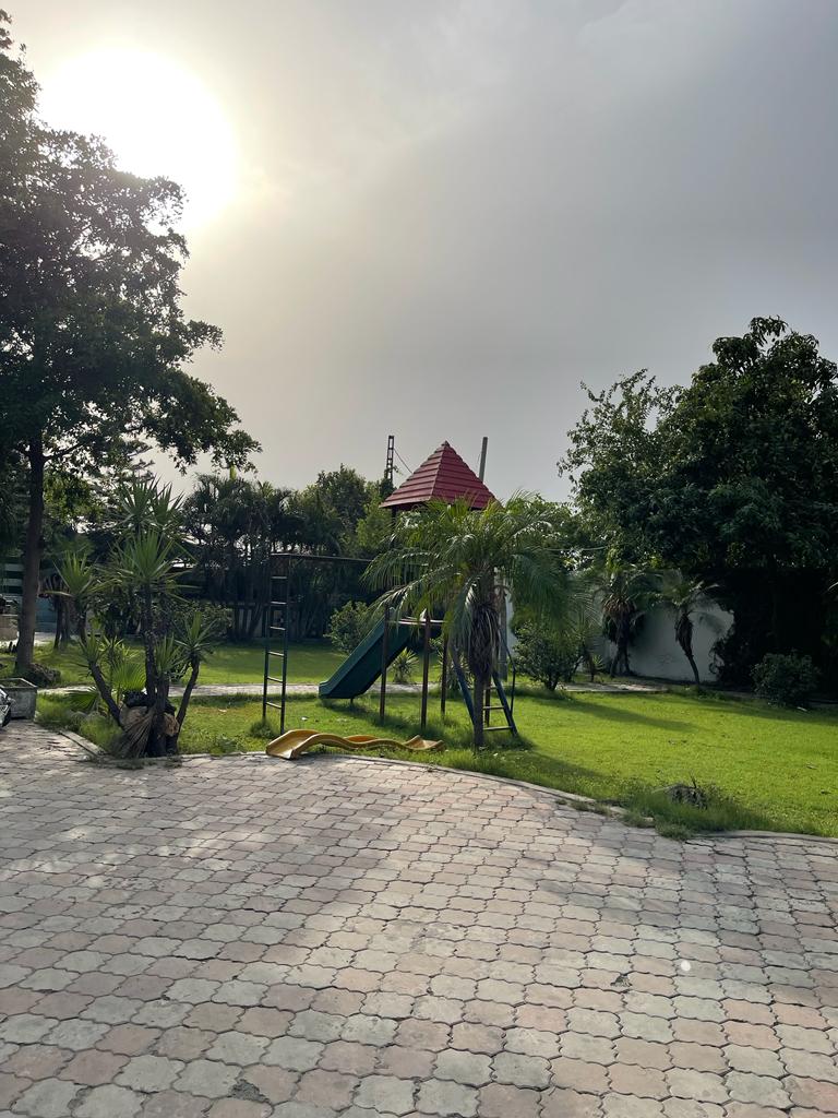 Malik Brothers farm house - coed hostel in Lahore, Punjab