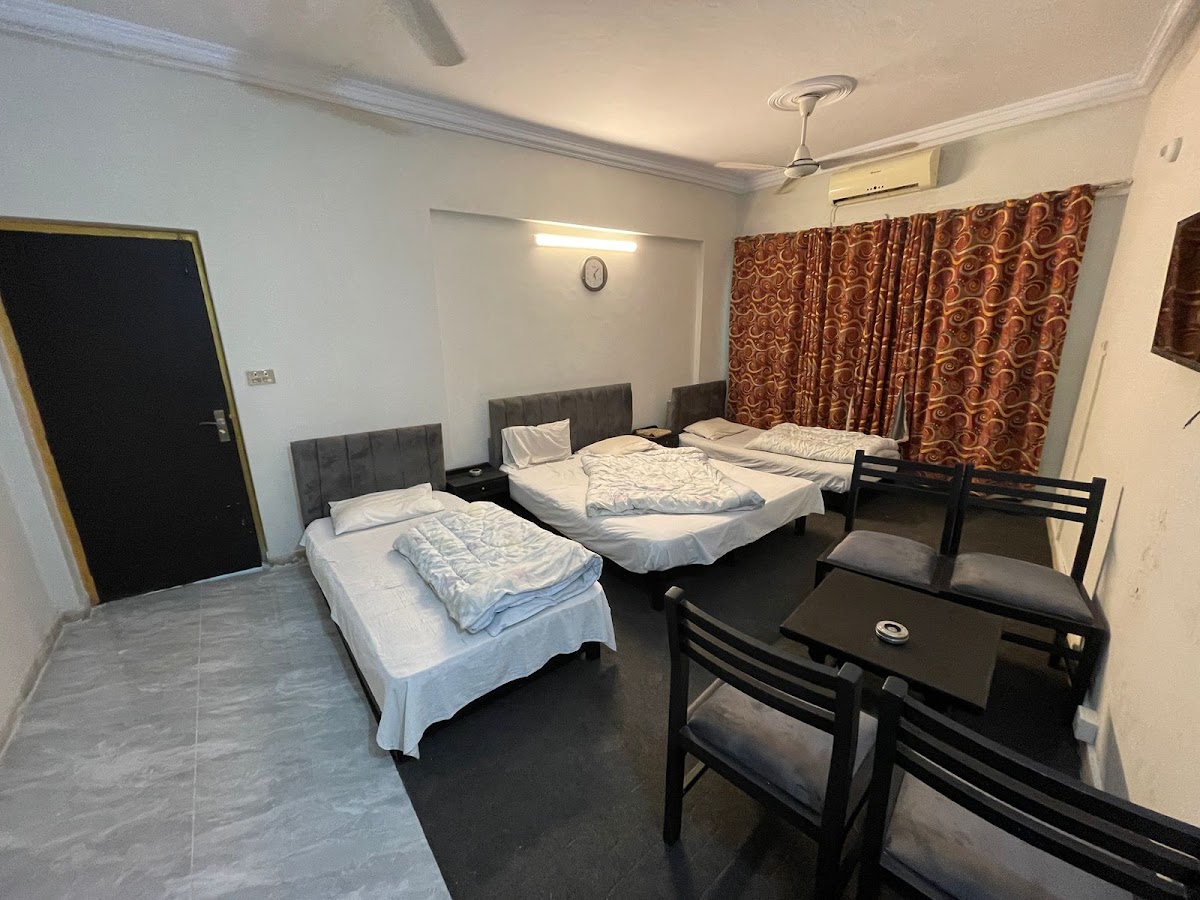 Shahzad Hotel - coed hostel in Rawalpindi, Punjab
