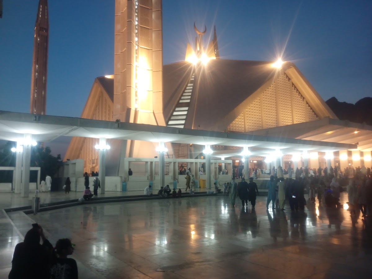 White House Executive - Guest House - coed hostel in Islamabad, Capital Territory