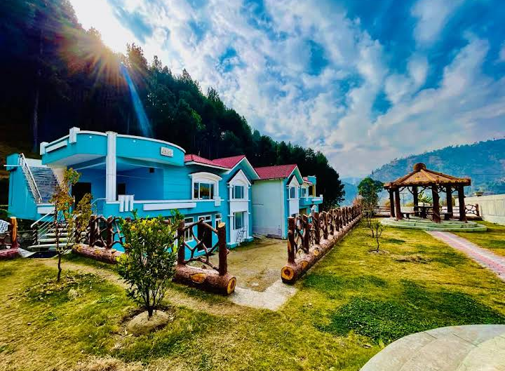 Summer Land Resort and Guest House