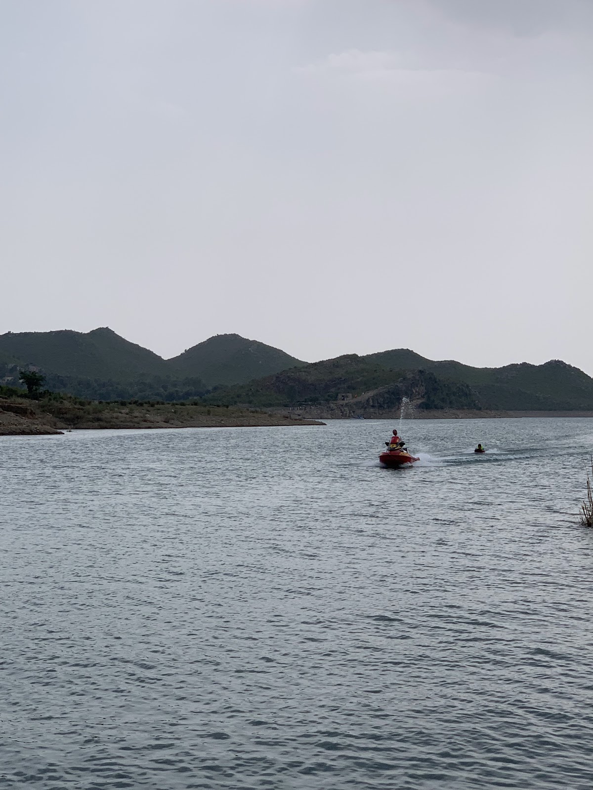 Bajwa’s Lakeside Farmhouse — photo 9