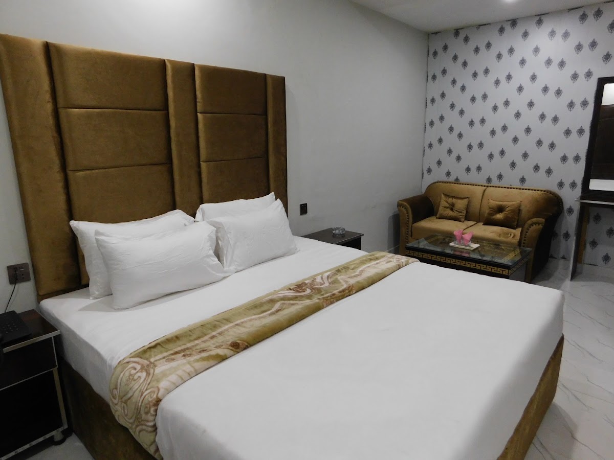 Royal inn hotel Mughal pura Lahore — photo 10