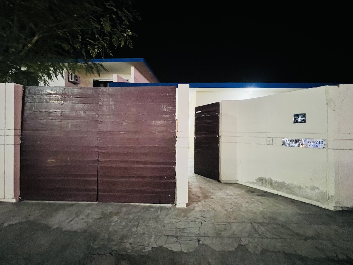 Bedwell Hotel DHA - coed hostel in Karachi, Sindh
