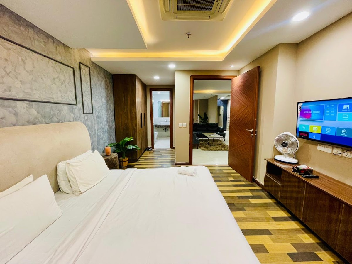 Gold Crest Luxurious Apartments — photo 6