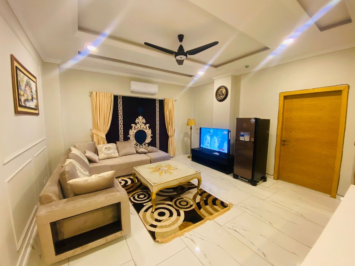Holidazzle Serviced Apartments & Suites — photo 9