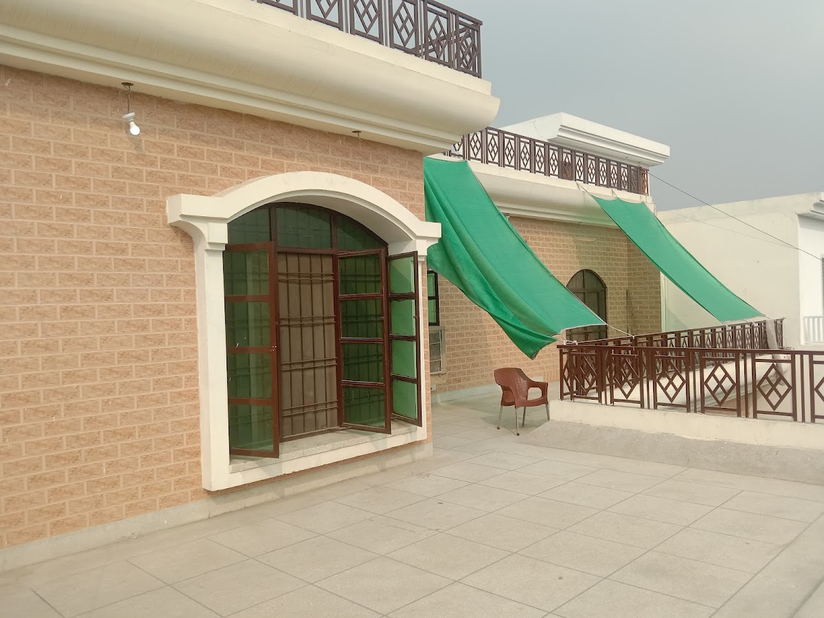 Chaudhary Boys Hostel Near Kips Johar Town Lahore — photo 10