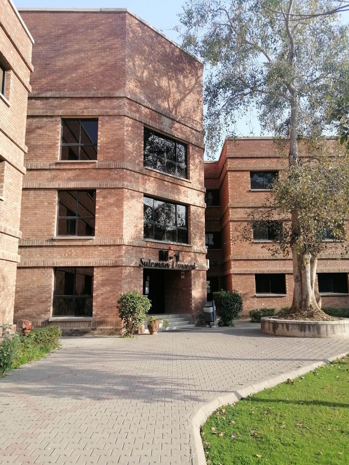 M-1 Suleman Dawood Boys Hostel LUMS