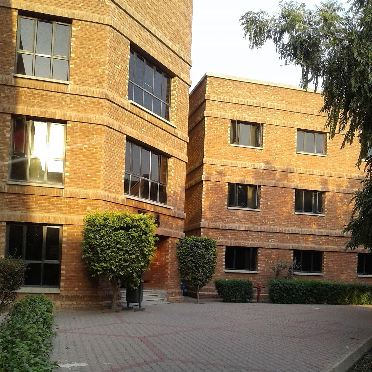 M-1 Suleman Dawood Boys Hostel LUMS — photo 7