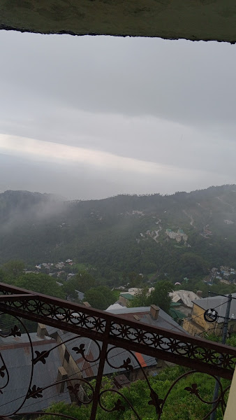 Sharukh flats and rooms Kashmir point murree