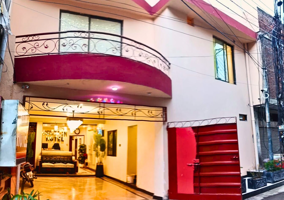Dove inn hotel | near Muslim Town Mor - coed hostel in Lahore, Punjab