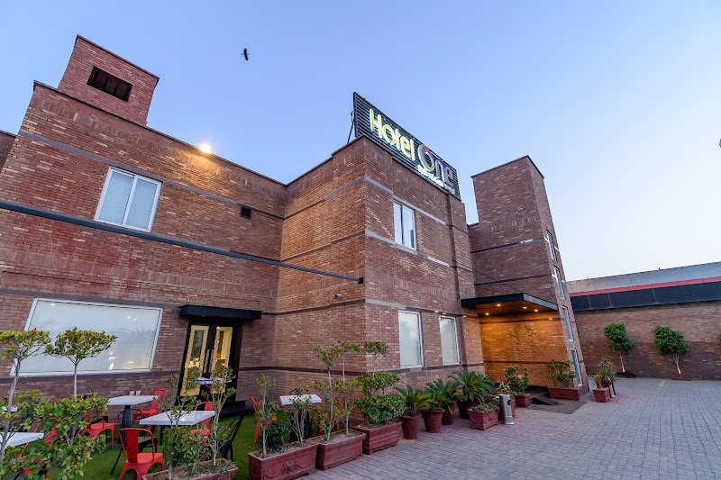 Hotel One Sahiwal - boys hostel in Sahiwal, Punjab