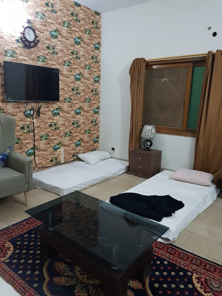 IMPERIAL INN HOTELS & HOSTELS — photo 6