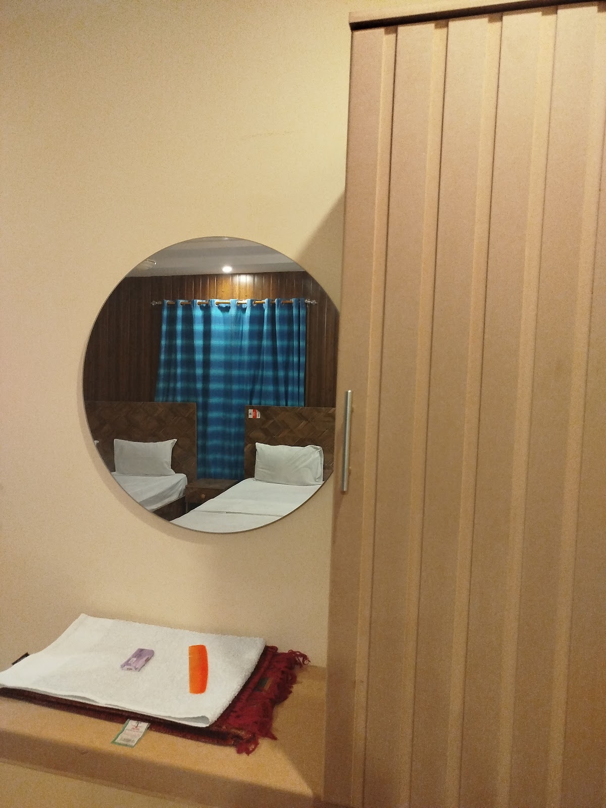 Hill View Guest House - Family Hotel at Central Location — photo 10