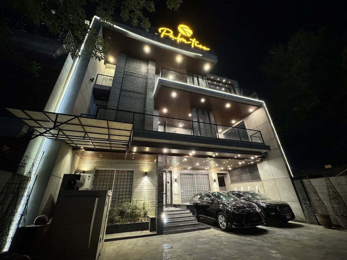 Palm Tree Hotel & Luxury Suites - Gulberg 3