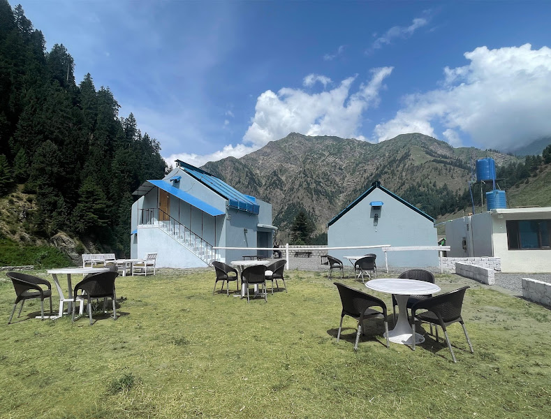 Al Najm Resorts - boys hostel in Naran, Punjab