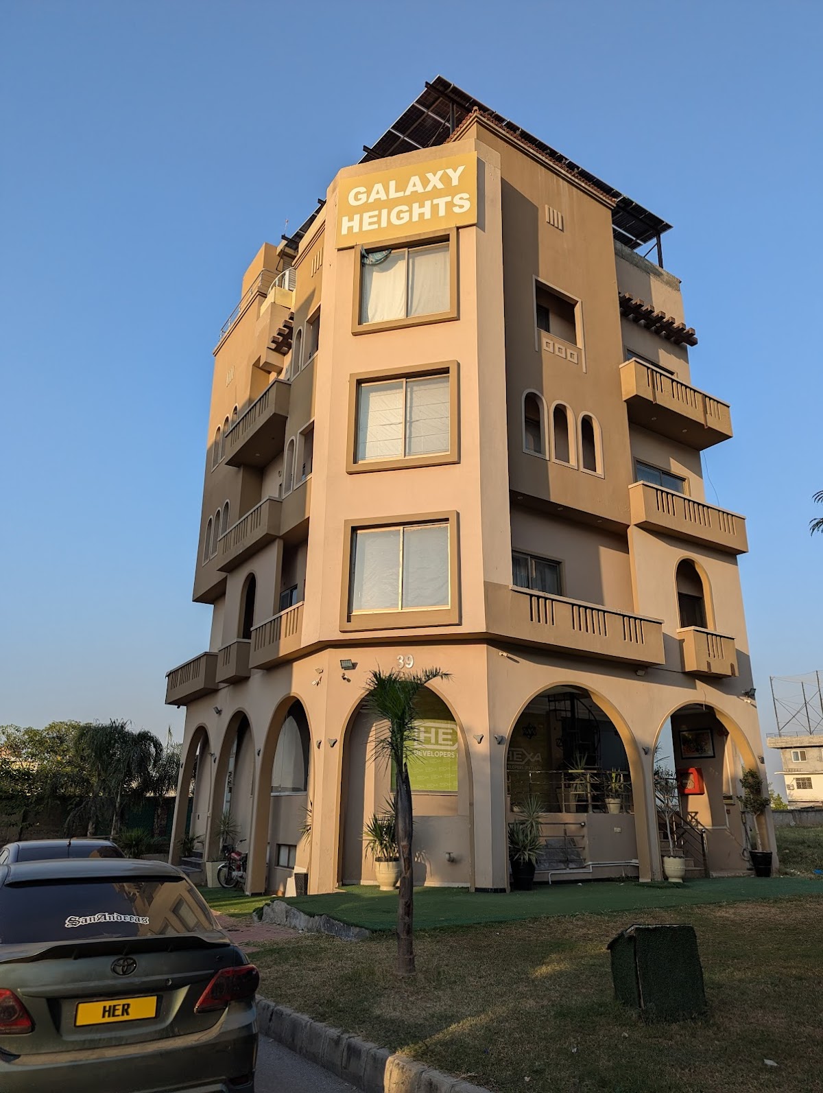 Holiday Dream Heights Hotel & Apartments - coed hostel in Rawalpindi, Punjab
