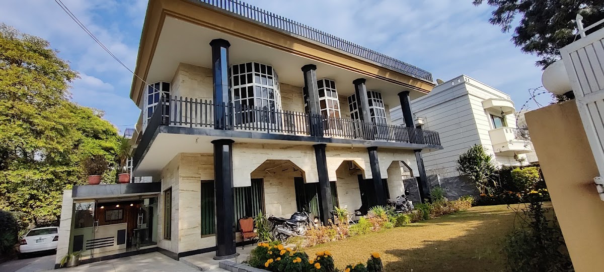 Capri Executive Guest House - coed hostel in Islamabad, Capital Territory