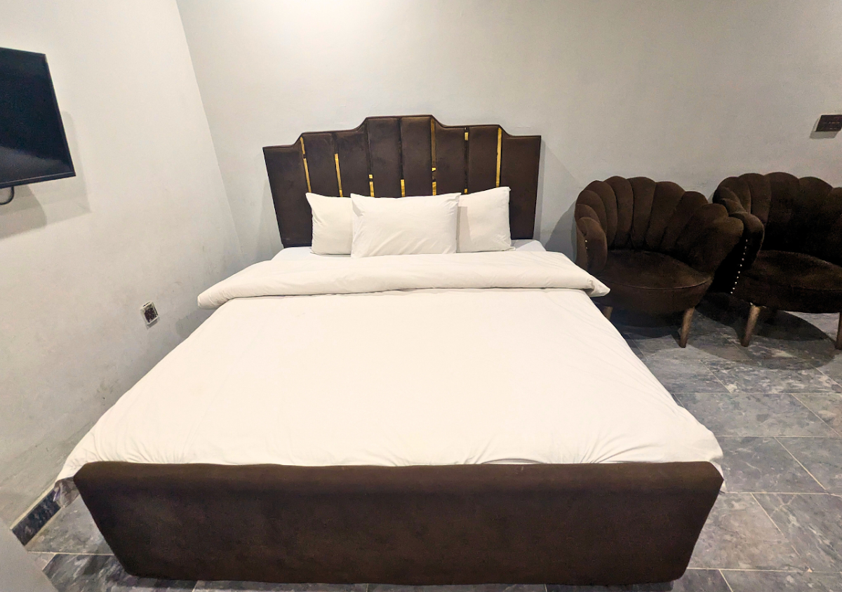 Hotel Crown Palace G12 — photo 8
