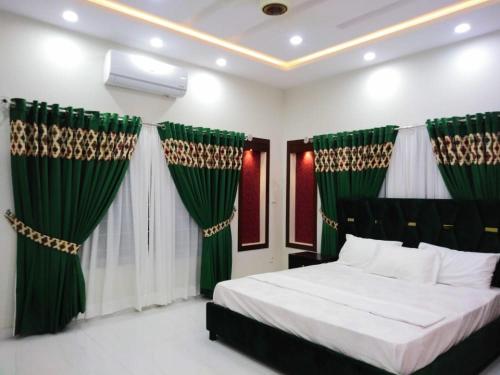 Family couple Hotel — photo 10
