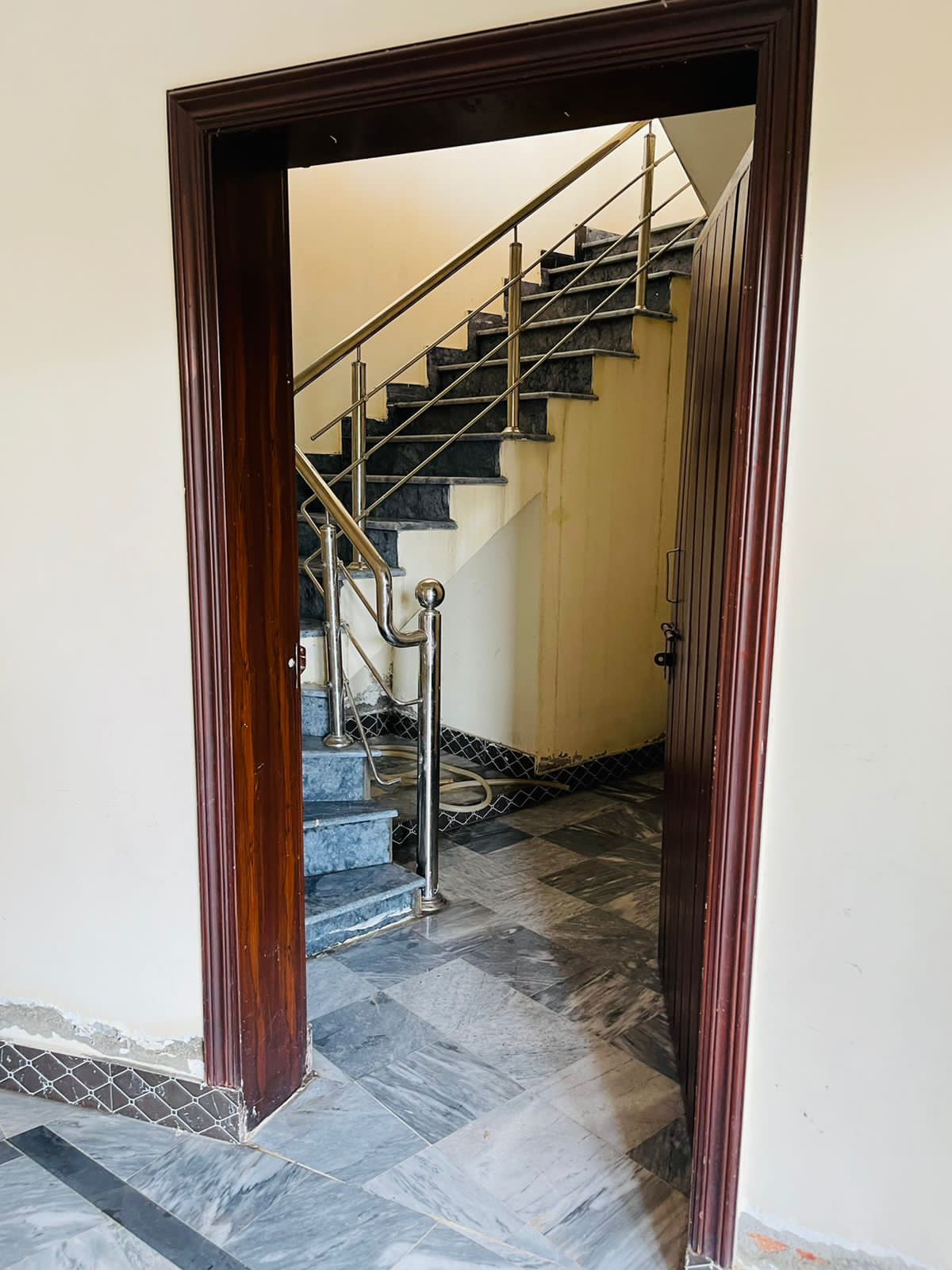 Jahangir Villa Guest House (for ladies only) — photo 6