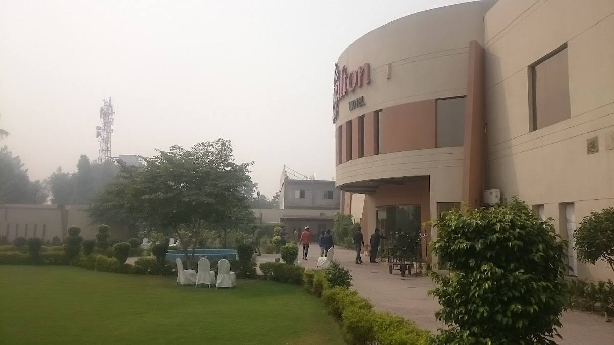 Royalton Hotel Faisalabad . — photo 9