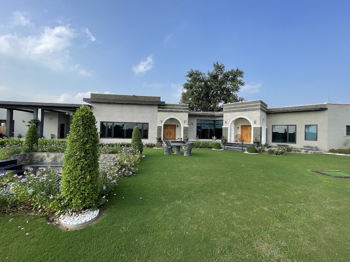 Chaudhry Farm House